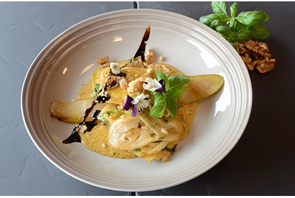 Spelt ravioli fylt med valnøtter