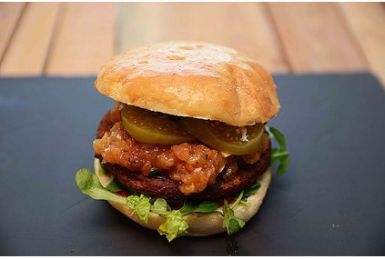 Vegetarisk Falafelburger Hawai style
