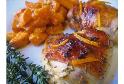 Jerk chicken / pork with spicy sweet potatoes and tropical salsa