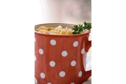 Klar steinsoppsuppe med Garganelli rørpasta