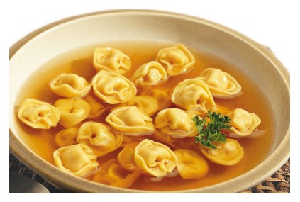 Klar suppe med tortellini