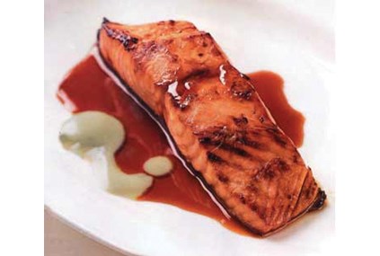 Salmone Mescal med avokadosalsa og ristede grønnsaker