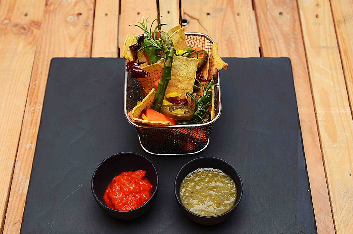 Crudite Mexican style med dip