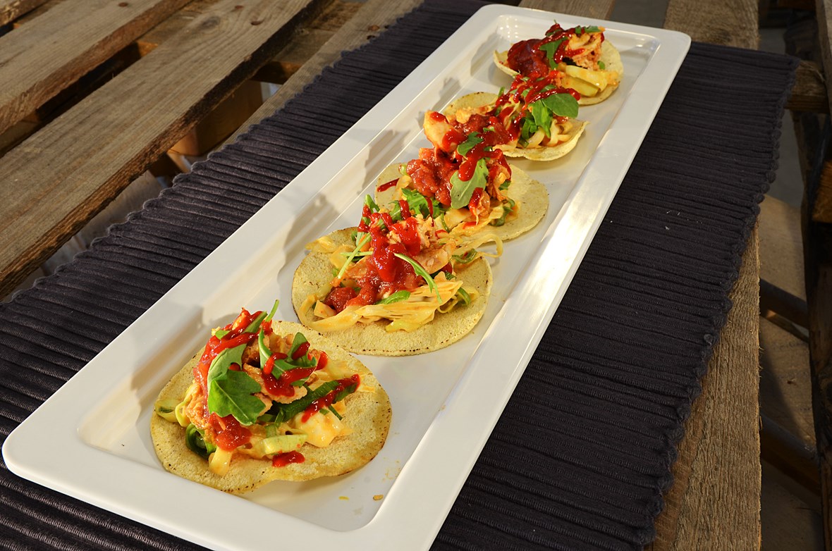 Taco pollo med Redslaw og Asian Sriracha sauce