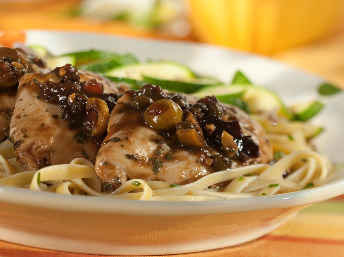 Tapanade-tagliatelle med kylling