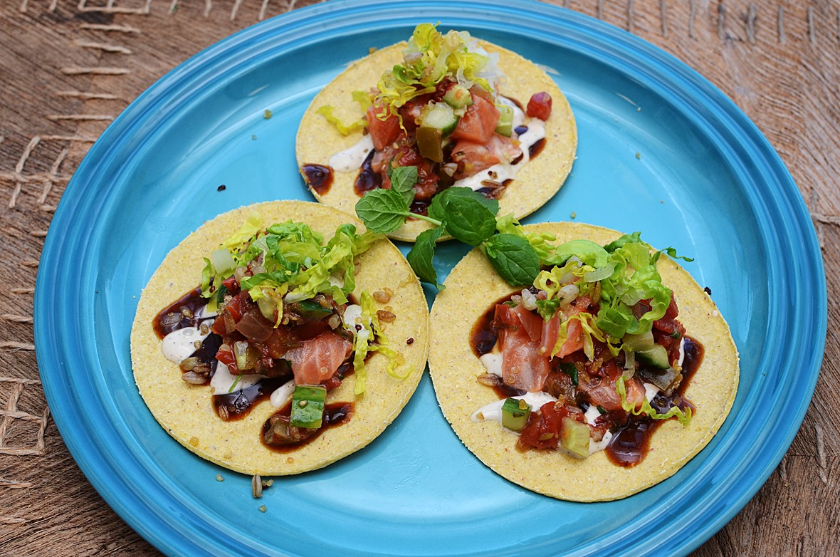 Poke Laksetaco