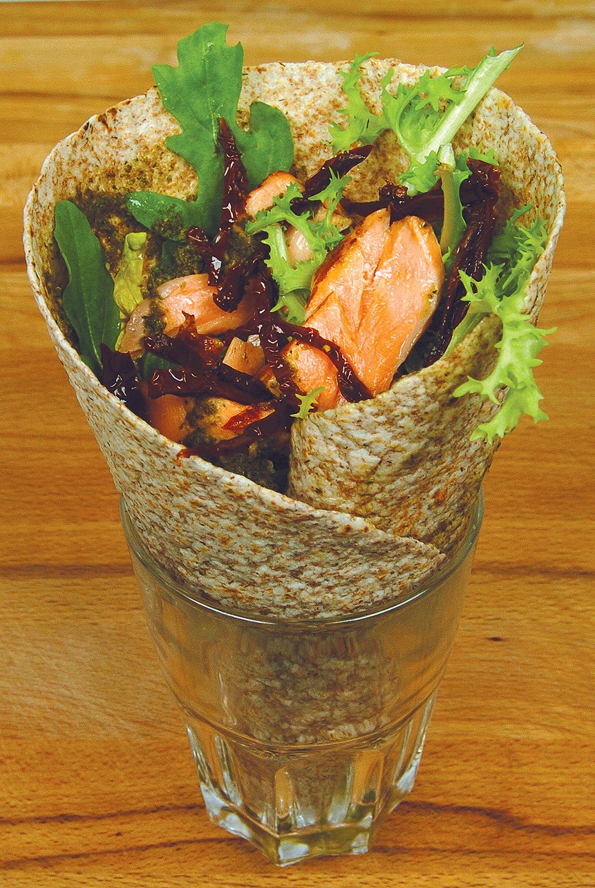 Fullkornwraps med laks og bønner