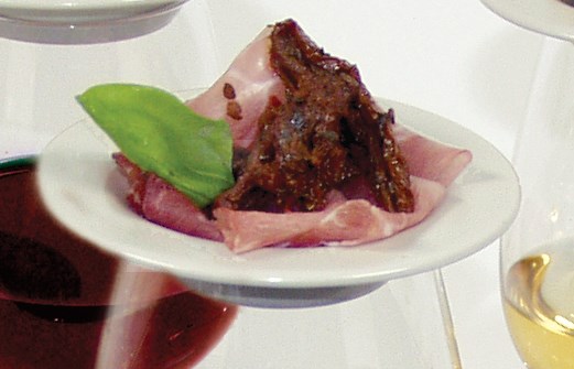 Spekeskinke med soltørket tomat
