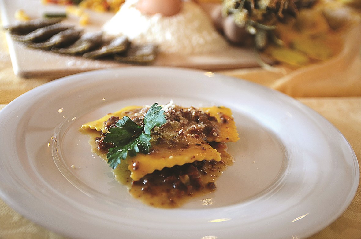 Tortelacci Toscana med kjøtt-og soppragu